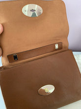 Load image into Gallery viewer, Lily