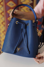 Load image into Gallery viewer, Leather Bucket Bag