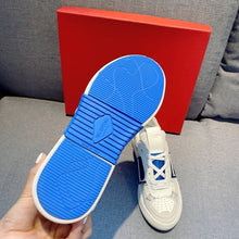 Load image into Gallery viewer, VLTN Sneaker