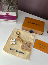 Load image into Gallery viewer, Bag Charm/Keychain