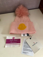 Load image into Gallery viewer, Fur Pom Hat