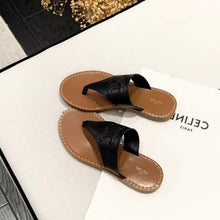 Load image into Gallery viewer, Triomphe Thong Sandals
