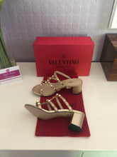 Load image into Gallery viewer, Rockstud Mules 6.5cm