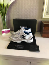 Load image into Gallery viewer, CC Black Sneaker