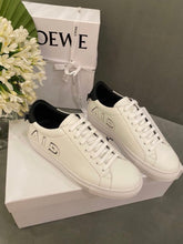 Load image into Gallery viewer, Reverse Sneaker