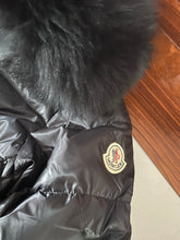 Load image into Gallery viewer, Fur Zip Coat