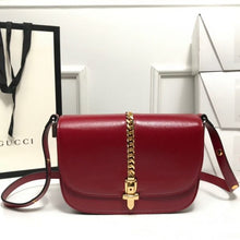 Load image into Gallery viewer, Sylvie Small Shoulder Bag