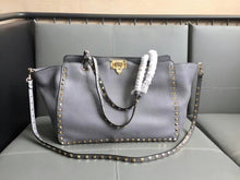 Load image into Gallery viewer, Rockstud Tote