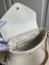 Load image into Gallery viewer, New Wave Pochette