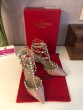 Load image into Gallery viewer, Rockstud 6.5cm Heels