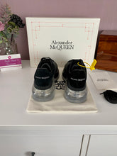 Load image into Gallery viewer, Transparent Oversized Sneaker Ladies