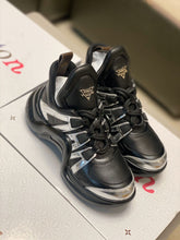 Load image into Gallery viewer, Archlight Sneaker