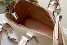 Load image into Gallery viewer, Alma BB