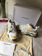 Load image into Gallery viewer, Triple S Ladies