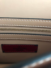 Load image into Gallery viewer, Rockstud Clutch