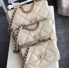 Load image into Gallery viewer, 19 Bag