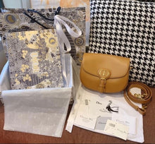 Load image into Gallery viewer, Bobby