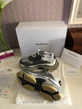 Load image into Gallery viewer, Triple S Ladies