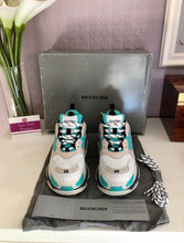 Load image into Gallery viewer, Triple S Ladies