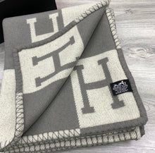 Load image into Gallery viewer, Wool Blanket