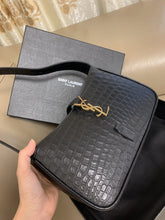 Load image into Gallery viewer, Hobo