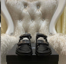 Load image into Gallery viewer, CC Chain Dad Sandals