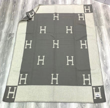 Load image into Gallery viewer, Wool Blanket