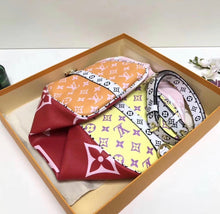 Load image into Gallery viewer, Giant Monogram Speedy 30