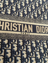 Load image into Gallery viewer, Book Tote Oblique