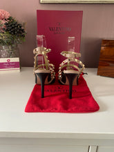 Load image into Gallery viewer, Rockstud 10cm Heels