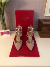 Load image into Gallery viewer, Rockstud 6.5cm Heels