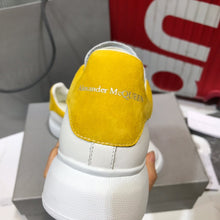 Load image into Gallery viewer, Oversized Sneaker Suede Ladies