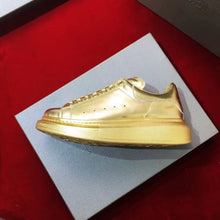 Load image into Gallery viewer, Oversized Sneaker Matte