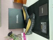 Load image into Gallery viewer, CC Quilted Pumps