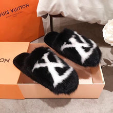 Load image into Gallery viewer, Homey Fur Slippers