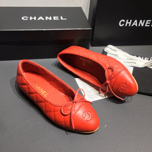 Load image into Gallery viewer, CC Quilted Pumps