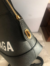 Load image into Gallery viewer, Ville