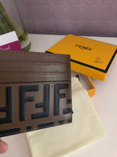 Load image into Gallery viewer, F Logo Card Holder