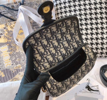 Load image into Gallery viewer, Bobby