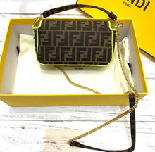 Load image into Gallery viewer, Baguette