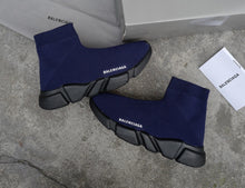 Load image into Gallery viewer, Speed Sneaker