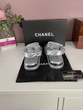 Load image into Gallery viewer, CC Chain Dad Sandals