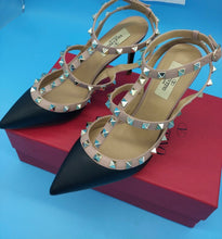 Load image into Gallery viewer, Rockstud 10cm Heels