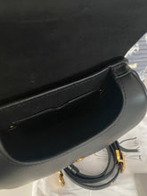 Load image into Gallery viewer, Bobby