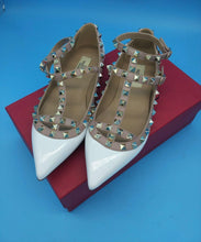 Load image into Gallery viewer, Rockstud Ballerina Flats