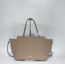Load image into Gallery viewer, Rockstud Tote