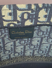 Load image into Gallery viewer, Book Tote Oblique