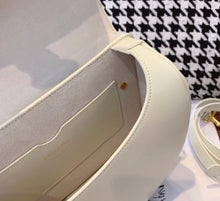 Load image into Gallery viewer, Bobby