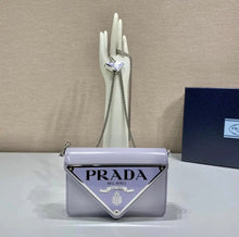 Load image into Gallery viewer, Logo Chain Bag