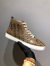 Load image into Gallery viewer, Louis Spikes Womens
